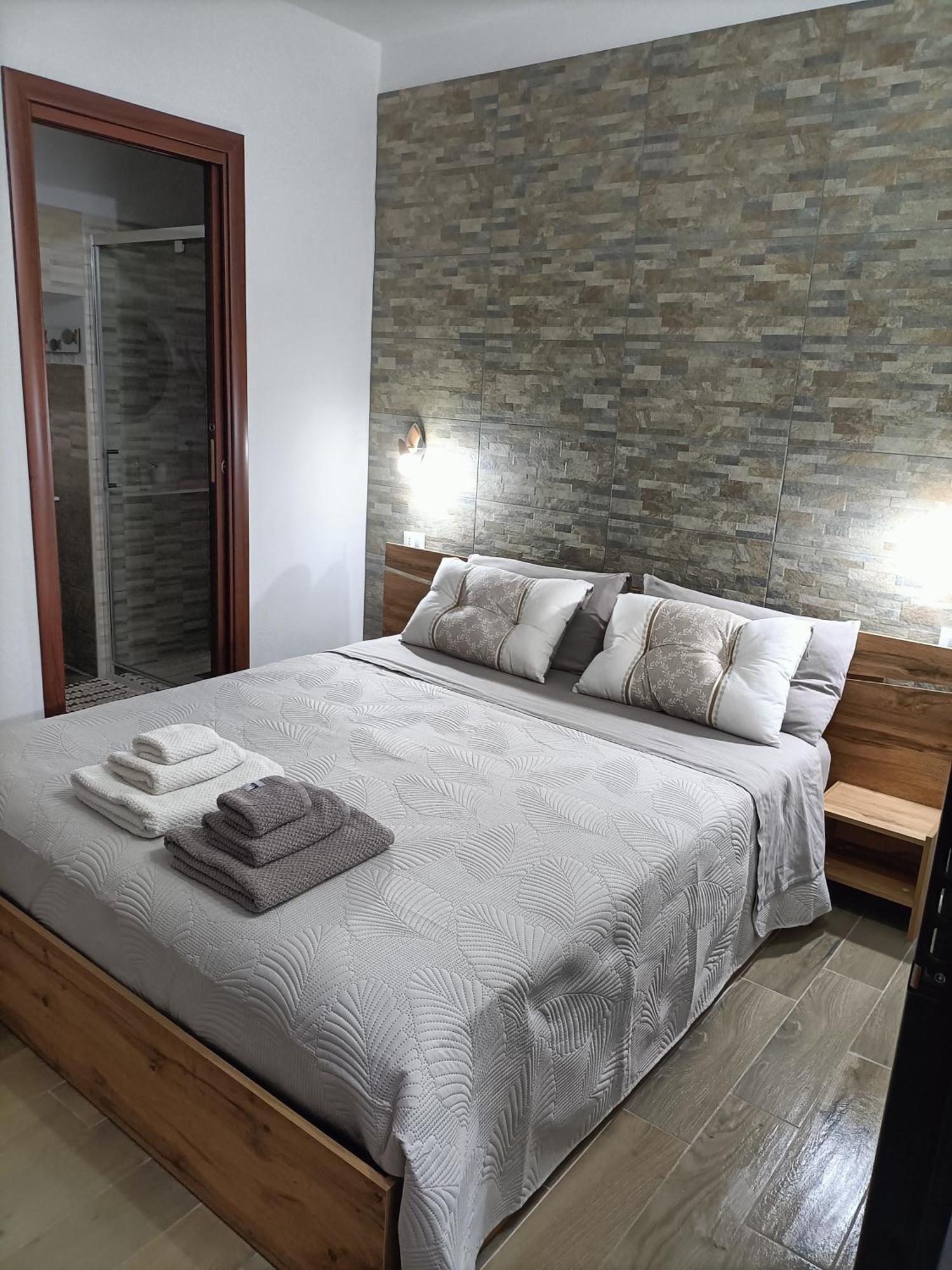 Bed And Breakfast Raggio Di Sole Iglesias Exterior photo